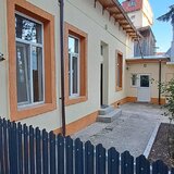 Tineretului - Dimitrie Cantemir, 350 m metrou, casa 2 camere, curte proprie